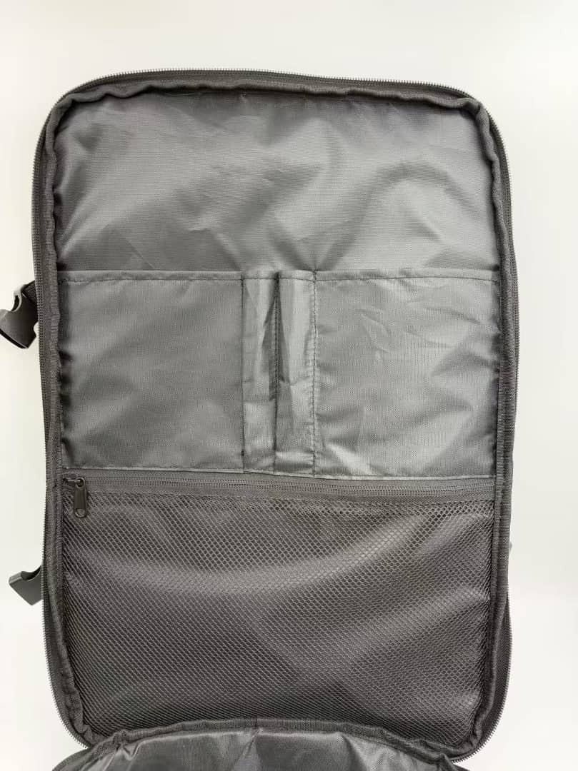 Travel Backpack with vacuum pump